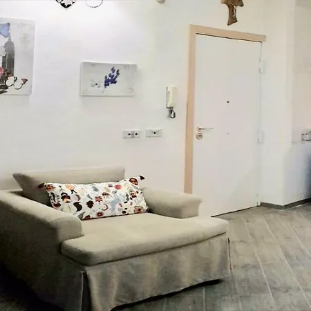 那不勒斯奥尔内拉度假屋 度假居 *